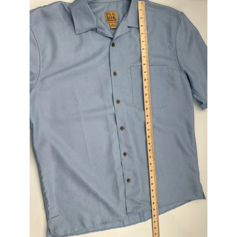 Jos. A. Bank Mens Medium Light Blue Short Sleeve Button Up Camp Shirt Textured